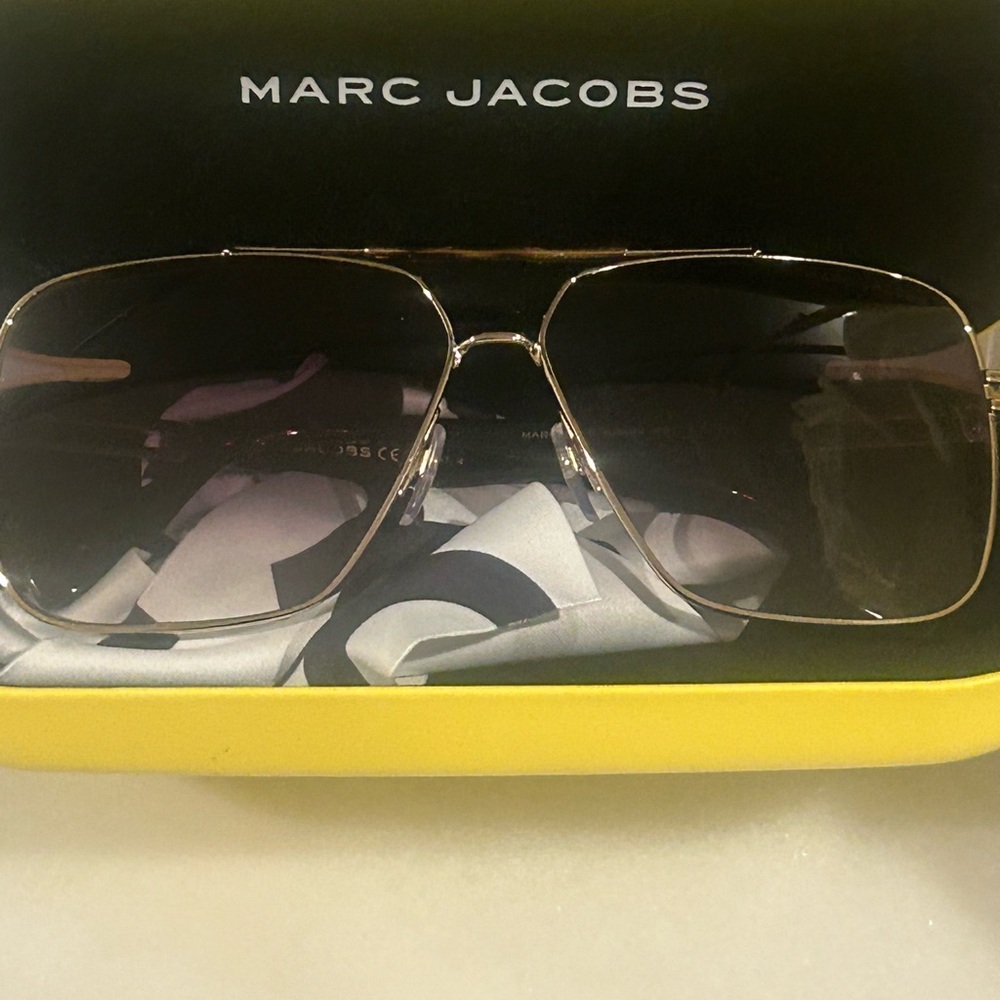 Marc Jacobs Gold Frame Aviator Sunglasses